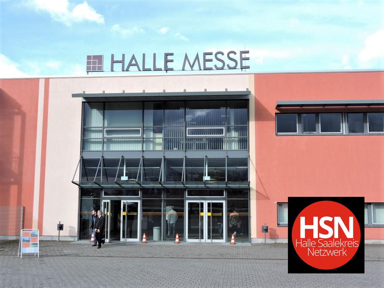 Eingang zur Messehalle der Halle Messe, Glastüren